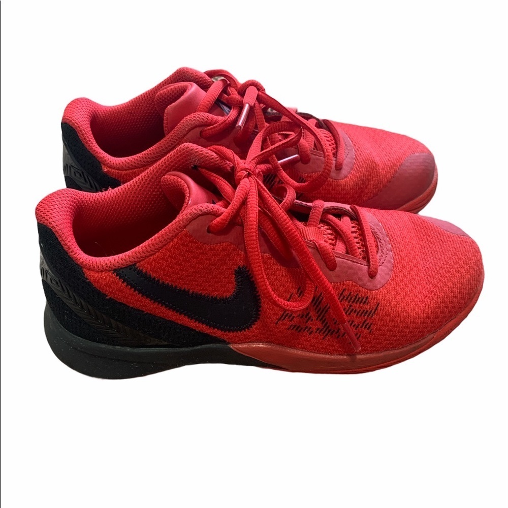 Nike Kyrie Flytrap ll- SZ 2Y